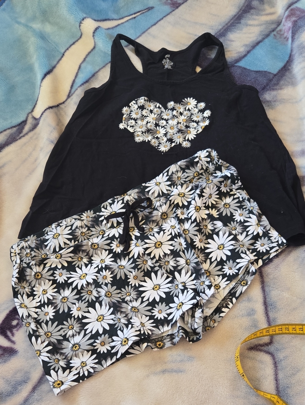 Black Daisy Heart Tank and Daisy Print Sleep Shorts Set